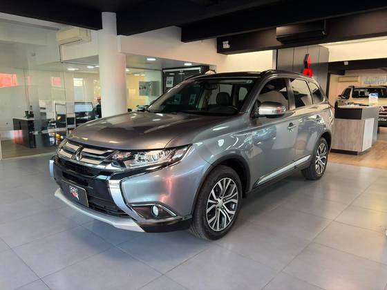 MITSUBISHI OUTLANDER 3.0 GT 4X4 V6 24V GASOLINA 4P AUTOMÁTICO MITSUBISHI OUTLANDER 3.0 GT 4X4 V6 24V GASOLINA 4P AUTOMÁTICO